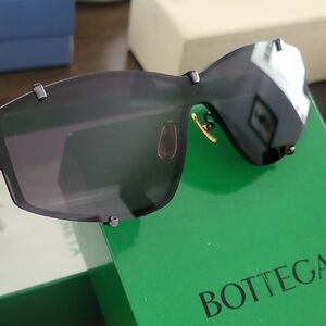 Bottega Veneta Sunglasses